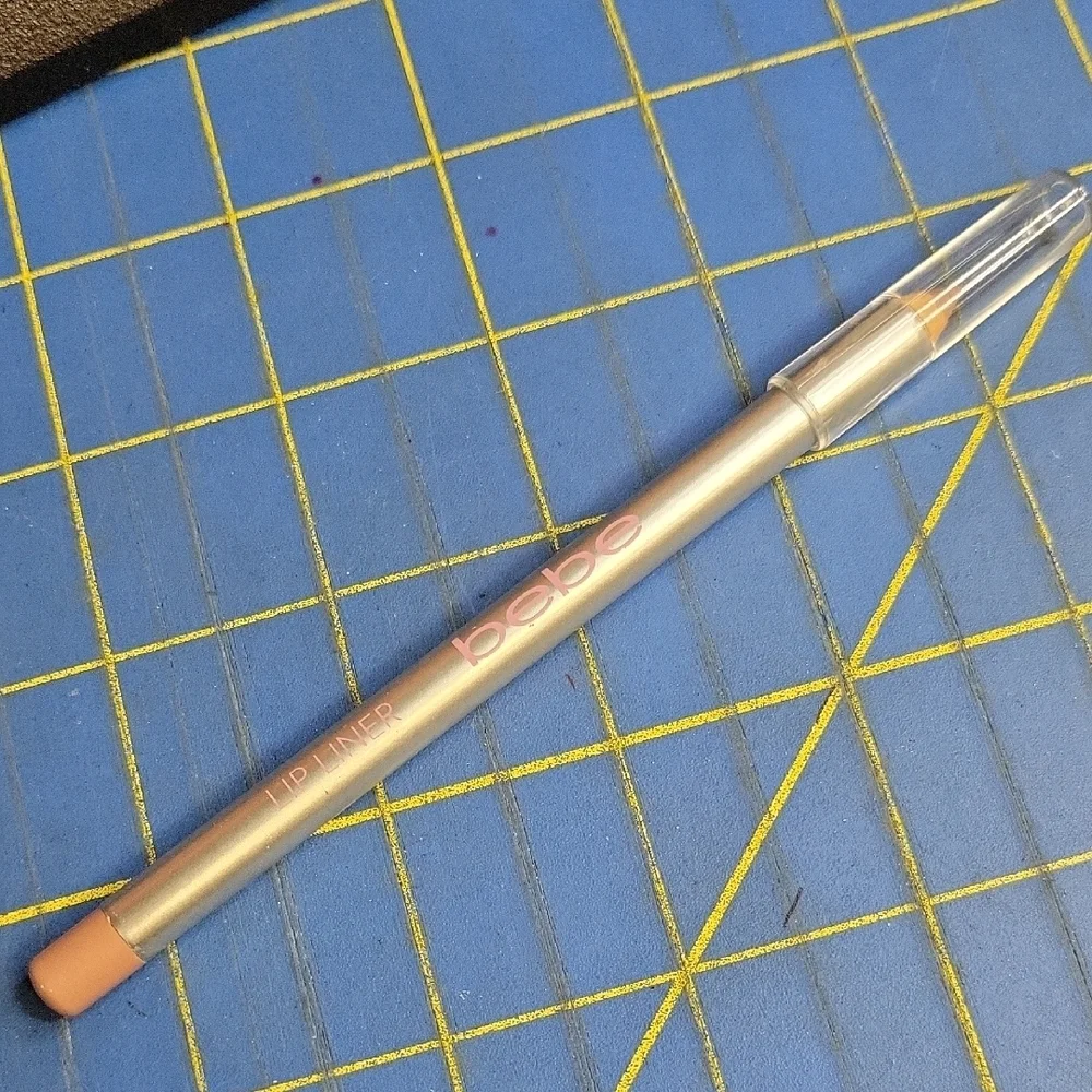 Bebe Lip Liner in Nude Pencil New